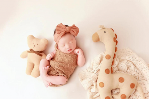 白银宝宝发型女绑扎方法